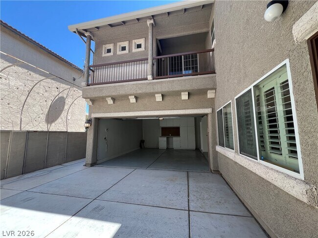 Building Photo - 9460 Glendora Valley St