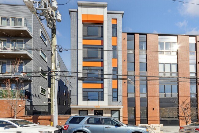 Building Photo - 1615 Poplar St