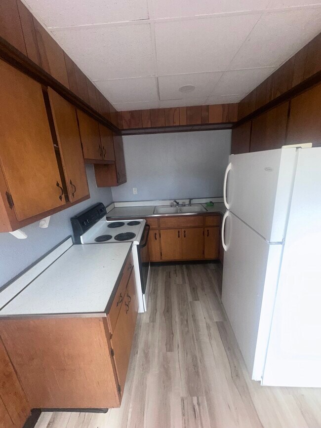 Building Photo - 204 W  Washington st apt 2