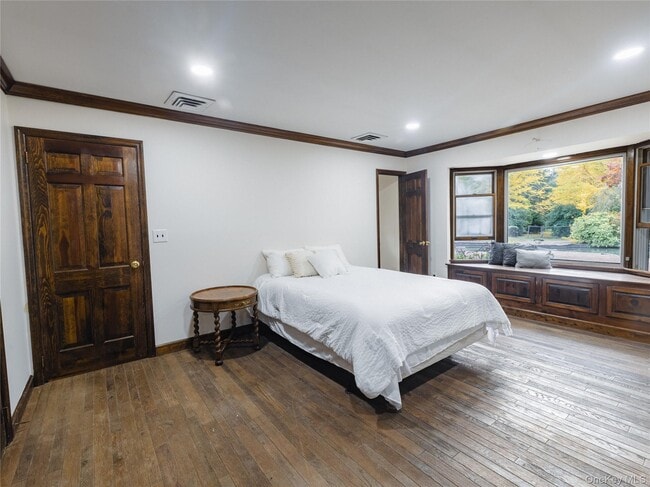 Building Photo - 11 Geralind Dr