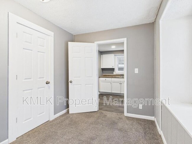 Building Photo - 754 Arcadia Ave