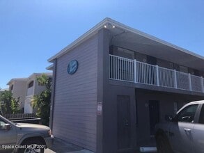 Building Photo - Ocean Breeze #12