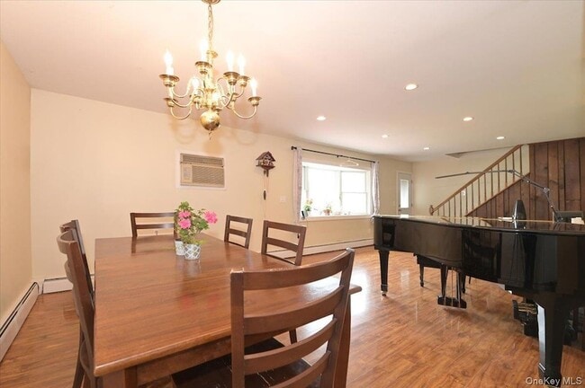 Building Photo - 43 Flagstone Ln