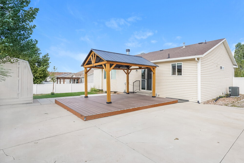 Building Photo - 14122 Rosaleen Ln