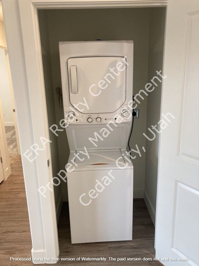 Building Photo - Move-In Discount!  Newer Construction - 2 bedroom - 1 Bathroom
