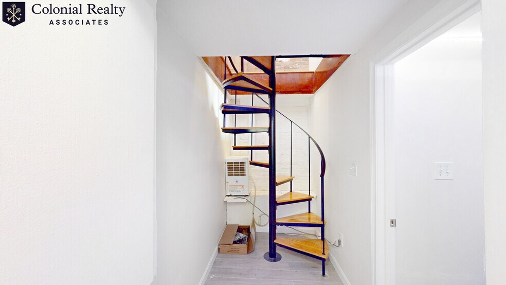 Building Photo - 277 Marlborough St