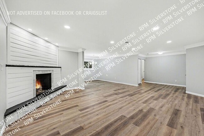 Building Photo - 2839 W Avon Rd