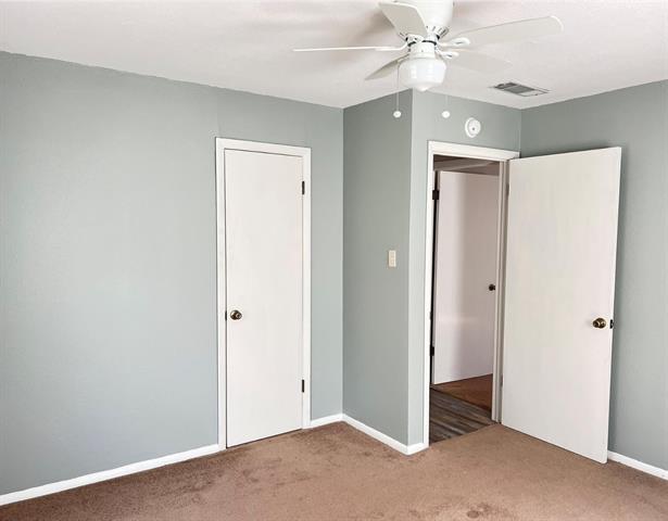 Building Photo - 209 Red Bird Ln