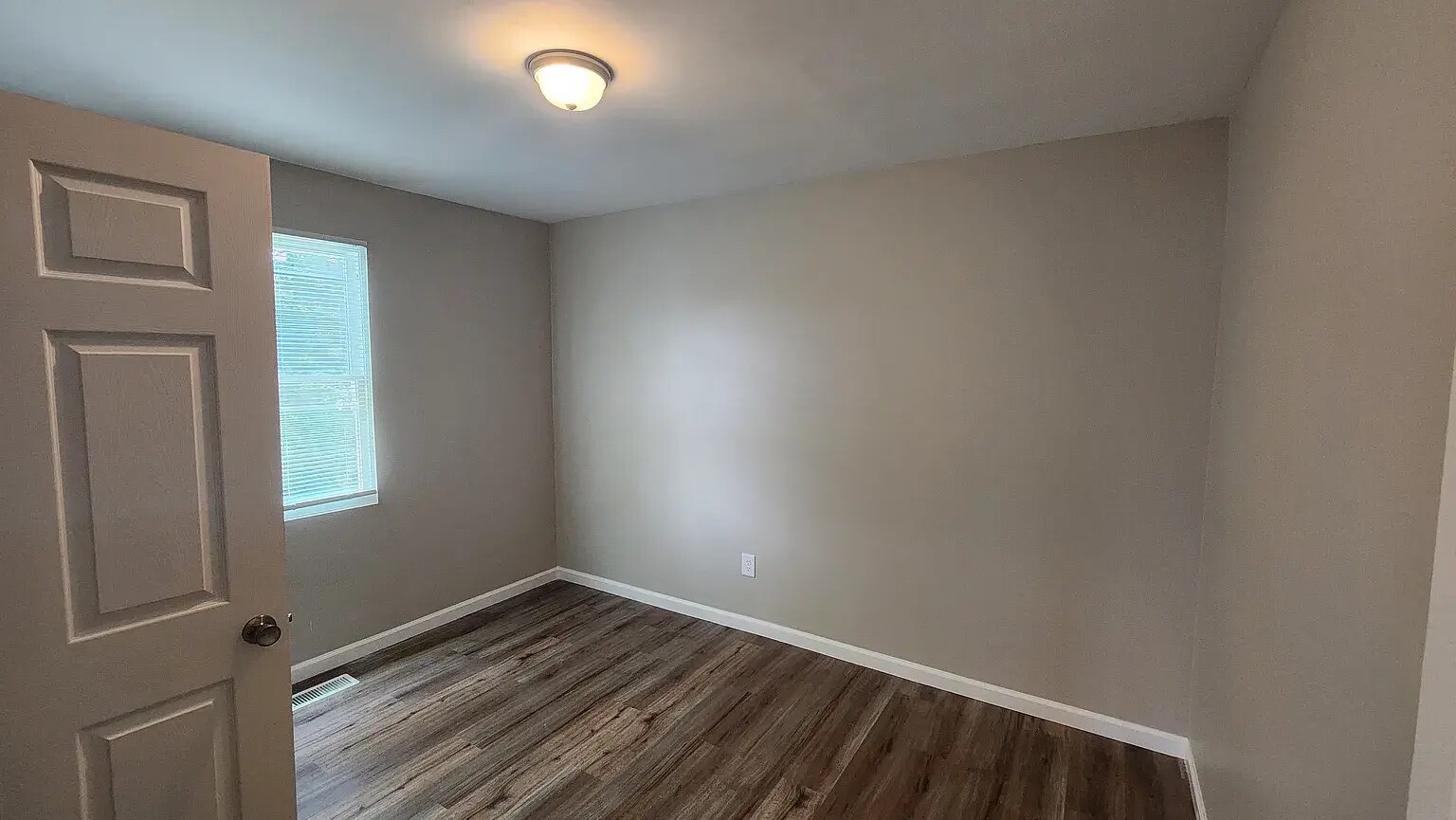 Building Photo - 223 Jefferson Ave