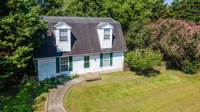 Building Photo - 7005 Buddy J Ln