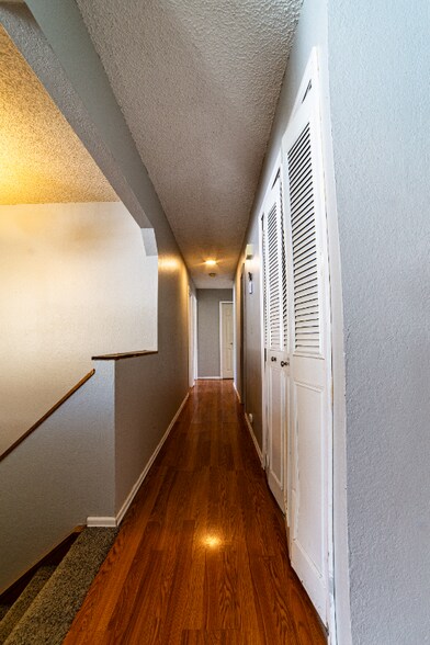 Building Photo - 3214 Teardrop Cir
