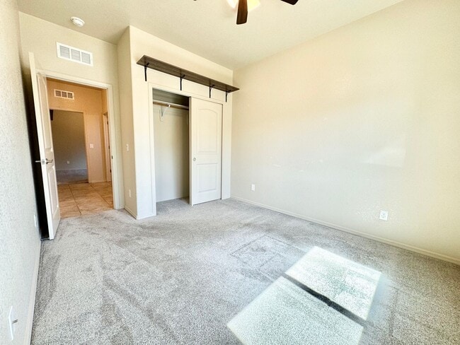 Building Photo - 3BR/2BA/2CG, 1617 sq.ft. rental in Sierra ...
