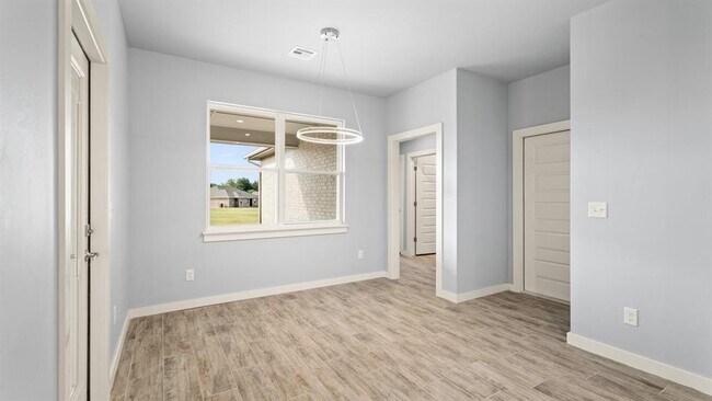 Building Photo - 217 Olde Ml Ct