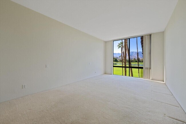 Building Photo - 910 Island Dr