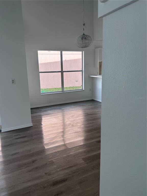 Building Photo - 2608 Spring Hill Dr