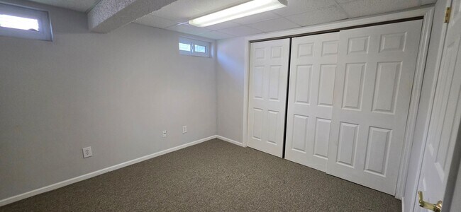 Building Photo - 11864 Featherwood Dr