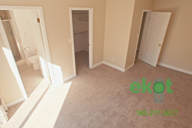 Building Photo - Spacious 5 Bedroom Home in Cottonwood Heights