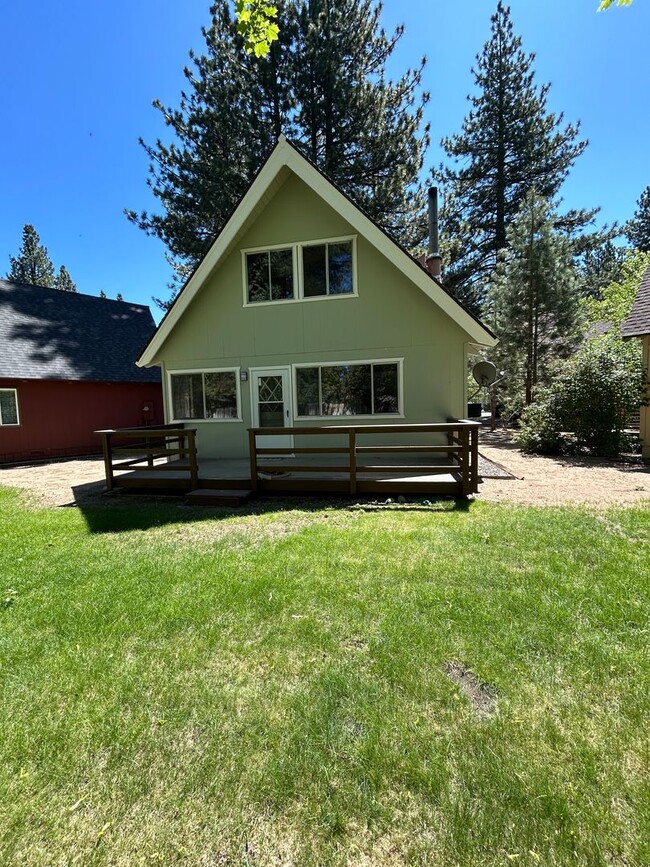 Primary Photo - Highland Woods Neighborhood * Renovated 2 ...