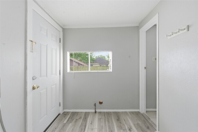 Building Photo - 7922 Sherman St