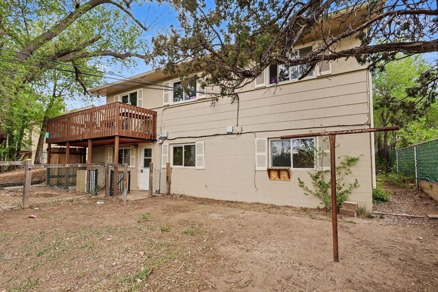 Building Photo - 1117 Cooper Ave