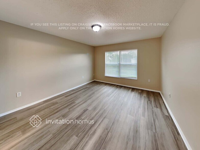 Building Photo - 122 Oak Run Dr