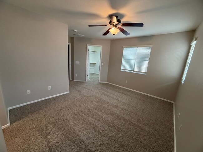 Building Photo - Community pool and a low maintenance yard