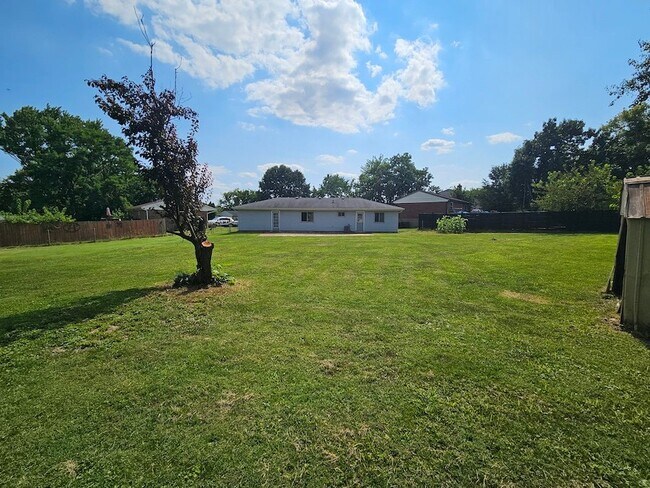 Building Photo - 7779 Cedar Wood Cir