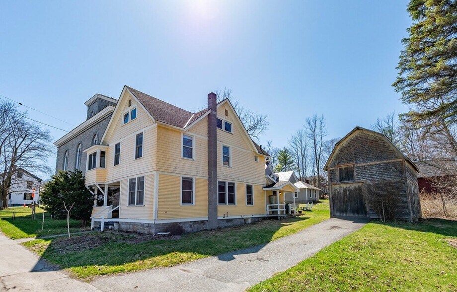 Building Photo - 2755 Essex Rd