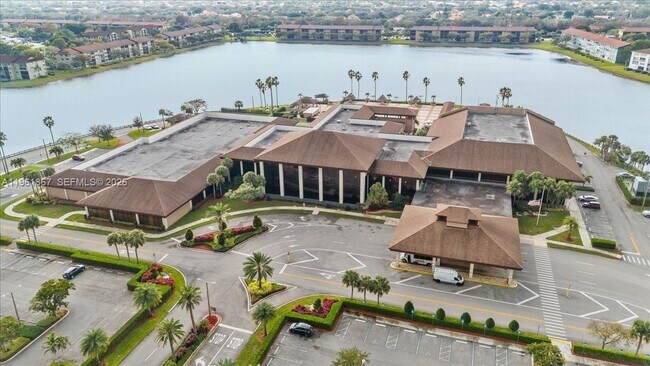 Building Photo - 1400 SW 124th Terrace