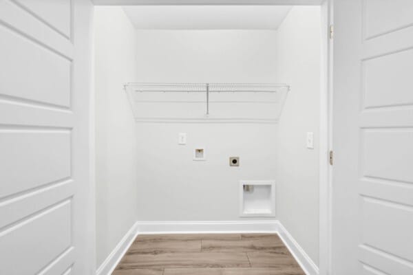 Building Photo - 212 W Point Dr