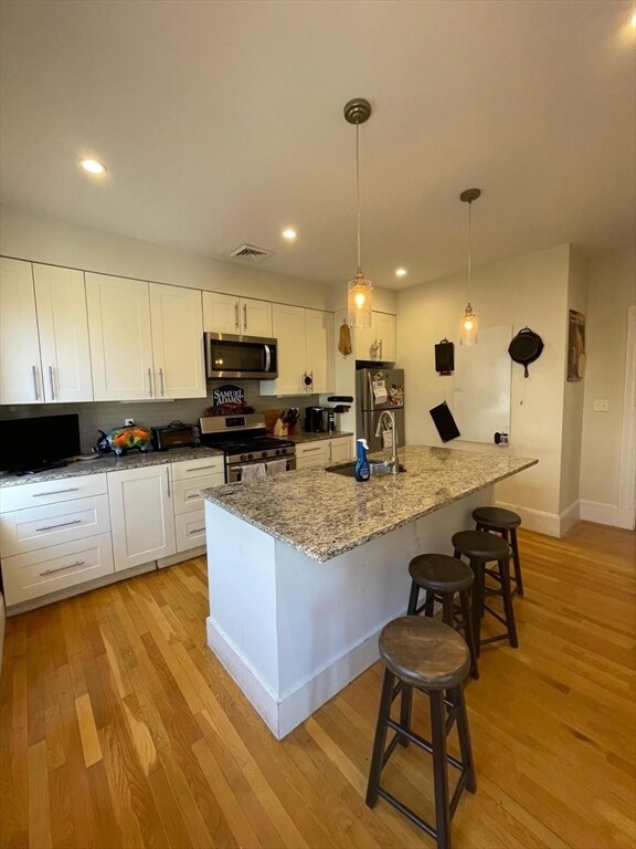 Building Photo - 28 Thornley St