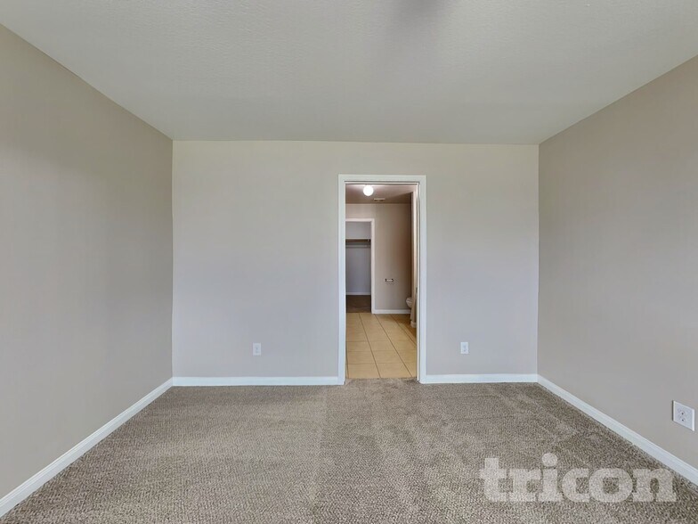 Building Photo - 336 Comanche Plains Rd