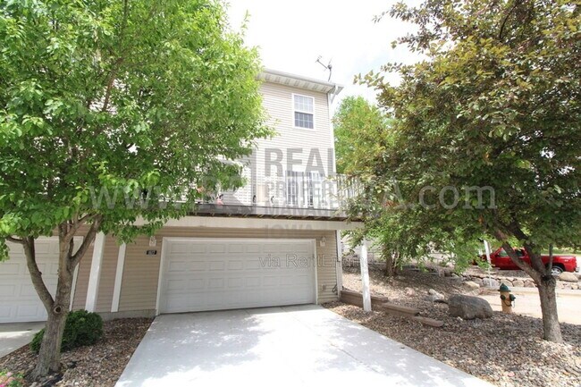 Building Photo - 1617 SW White Birch Cir