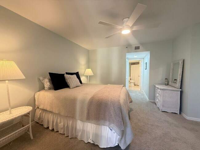 Building Photo - Luxury, furnished seasonal rental, Tequest...