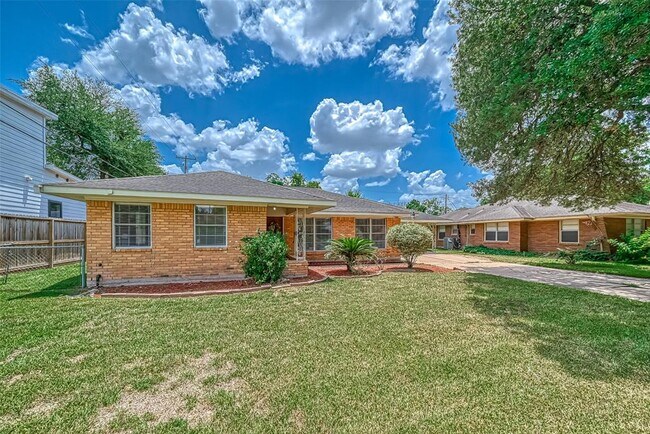 Building Photo - 4117 Lemac Dr
