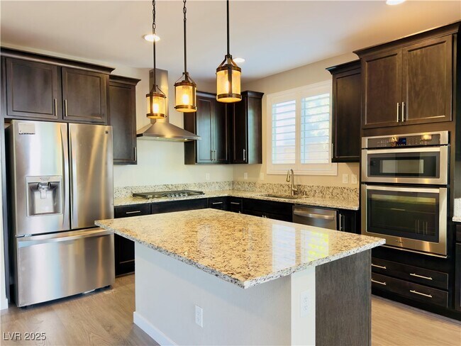 Building Photo - 2711 Evolutionary Ln