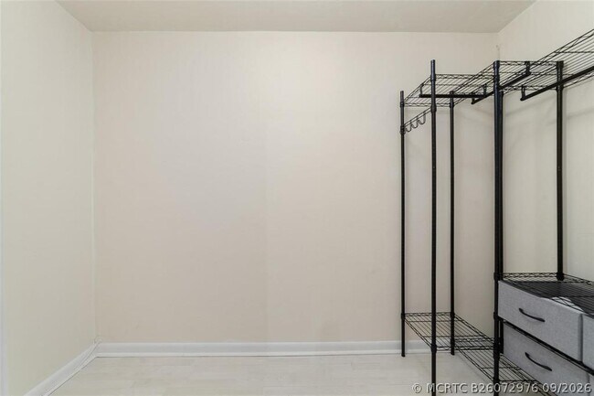 Building Photo - 1273 NE 37th St