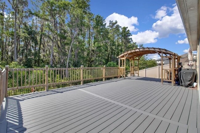 Building Photo - 2487 Empress Dr
