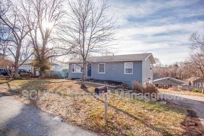 Building Photo - 7906 N Pennsylvania Ave