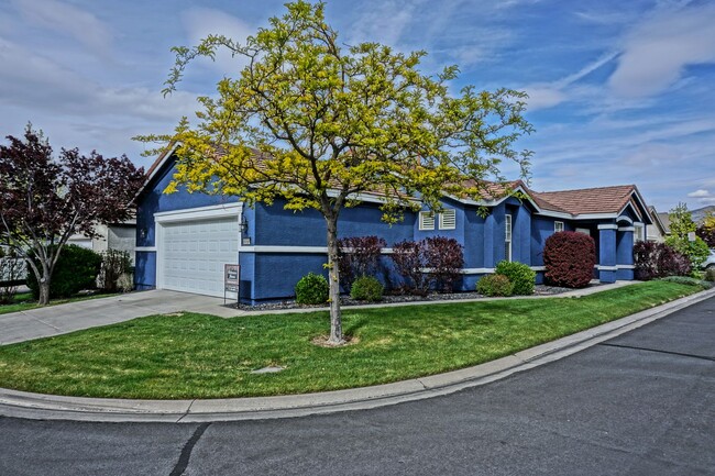 Primary Photo - 10591 Iron Point Cir