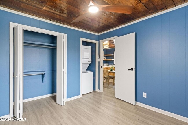 Building Photo - 328 Theodora Blvd