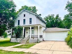 Building Photo - Nice 3 bed 1.5 bath house!