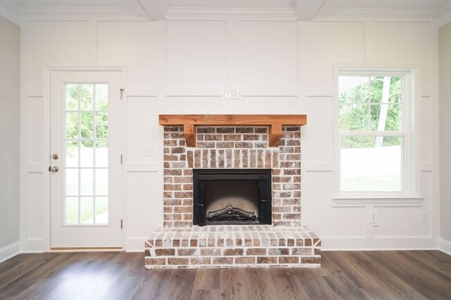 Building Photo - Beautiful 5 / 3 home in John's Landing!  Ask about our 2-year lease promotion!