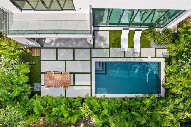 Building Photo - 66 NW 50th St