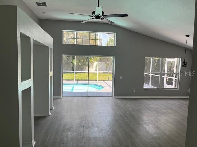 Building Photo - 5513 Terrain De Golf Dr