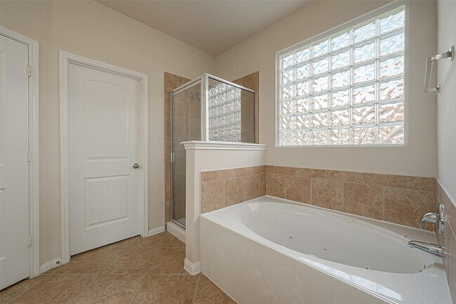 Building Photo - 3403 Lilac Ranch Dr