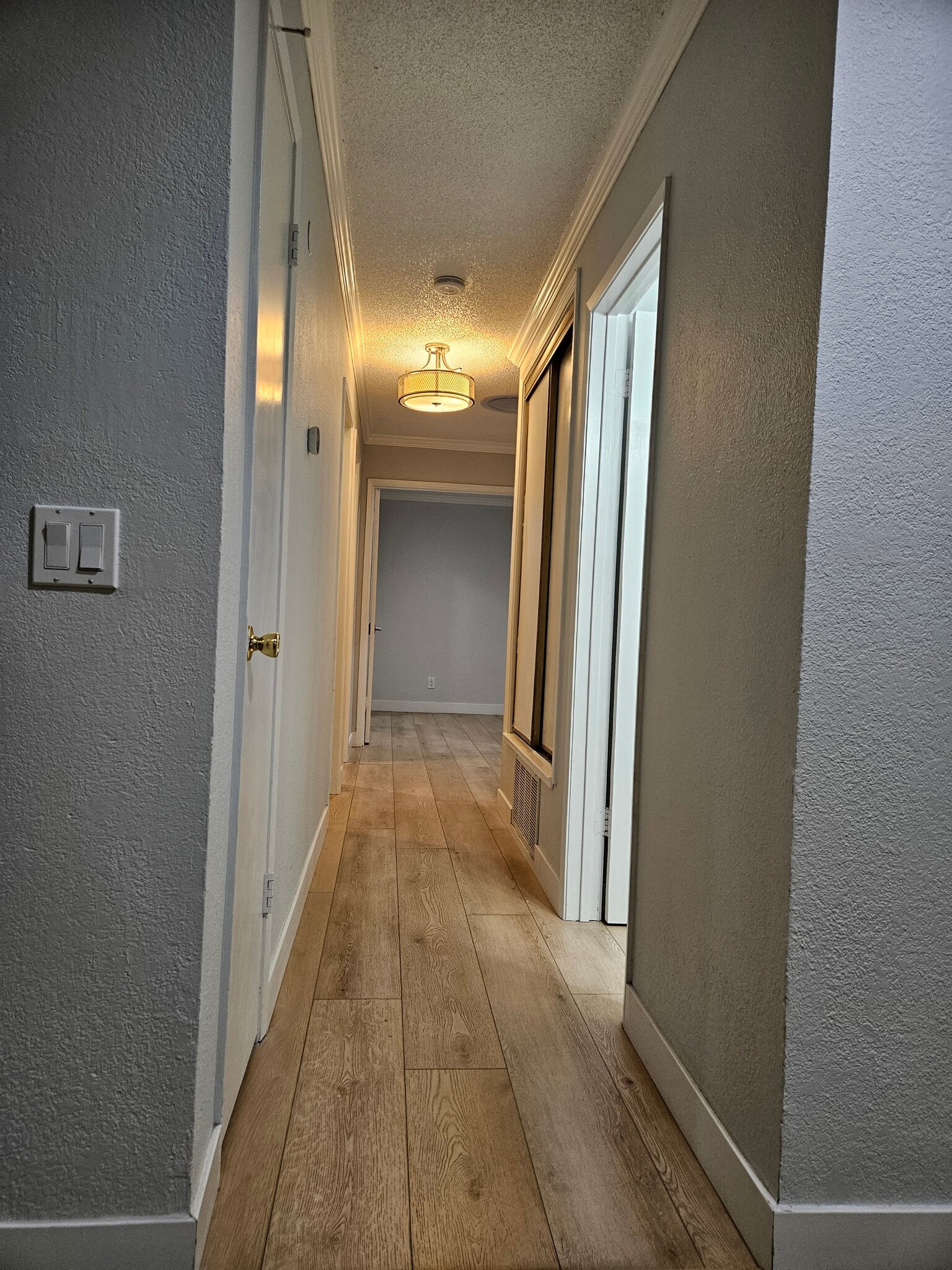 Building Photo - 6303 Rubicon Ave