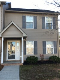 Building Photo - 2 BDRM 2.5 BA TWO STORY CONDO IN RANDLEMAN...