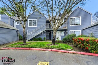 Building Photo - Beautiful 2-Bedroom Condo with a Garage!