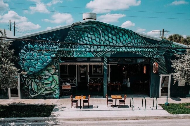 Building Photo - 501 SW 11th St